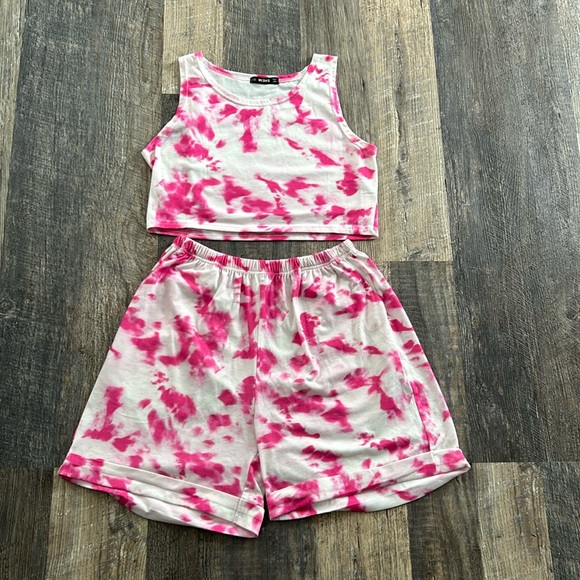 SHEIN Tops - Shein Tie Dye 2 Piece Set Cropped Outfit Tank Top Shorts Pink White Women Small